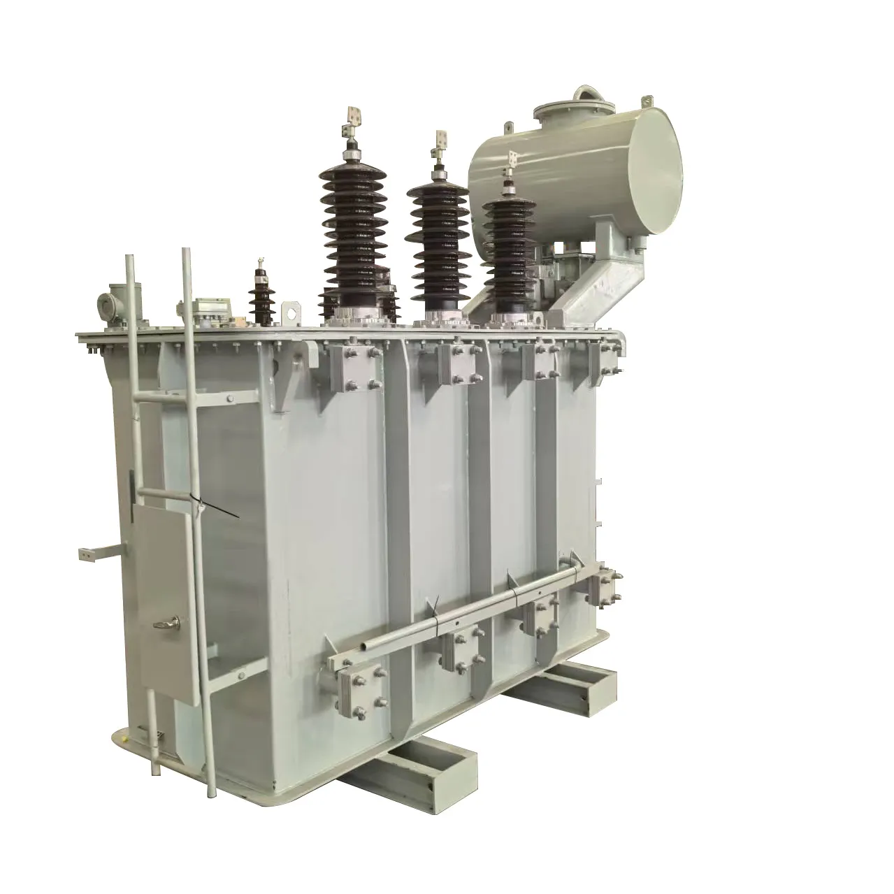 Angled view of a 35 kV oil-immersed transformer showing tank, bushings and conservator
